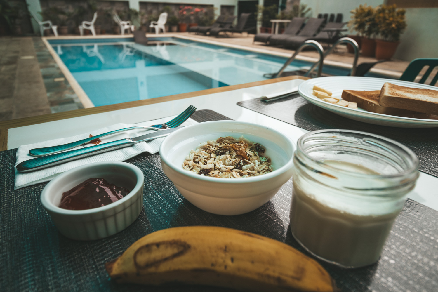Já pensou um café da manhã assim? Escolha o melhor local onde ficar em El Nido (Foto: Flymaniacs)