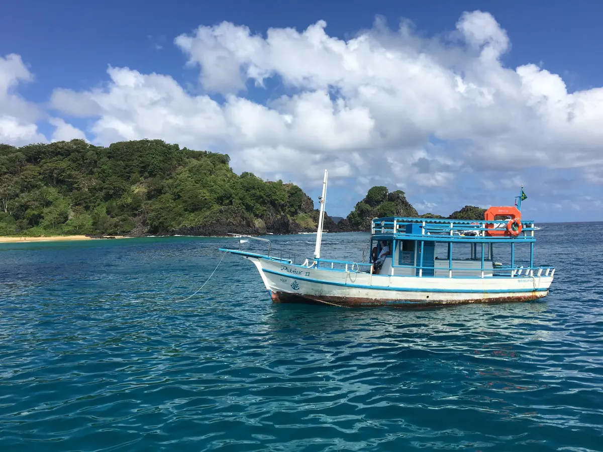 Uma manhã tranquila em Noronha (Foto: Flymaniacs)