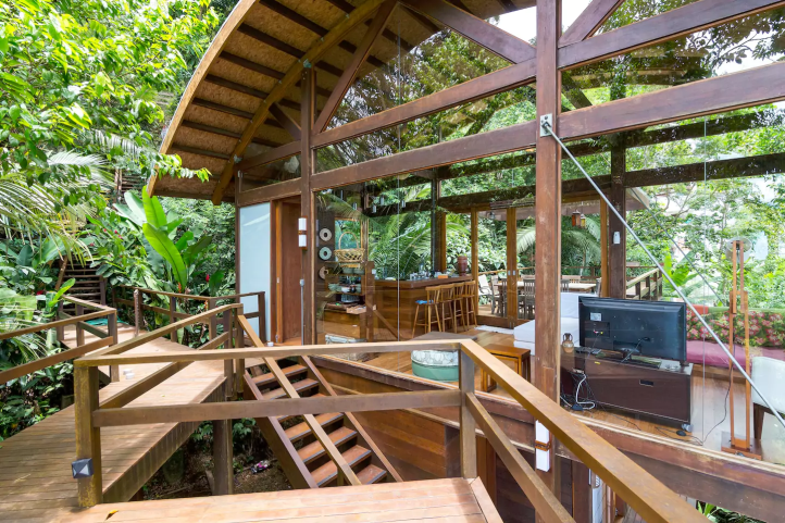 Casa com vista em Ubatuba - SP (Foto: Airbnb)