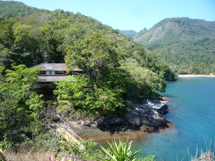 Ilha privativa em Ilha Grande - RJ (Foto: Airbnb)