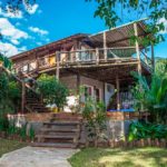 Casas incríveis no Airbnb nas praias de SP - Apartamento na praia e perto da cachoeira em Ilhabela