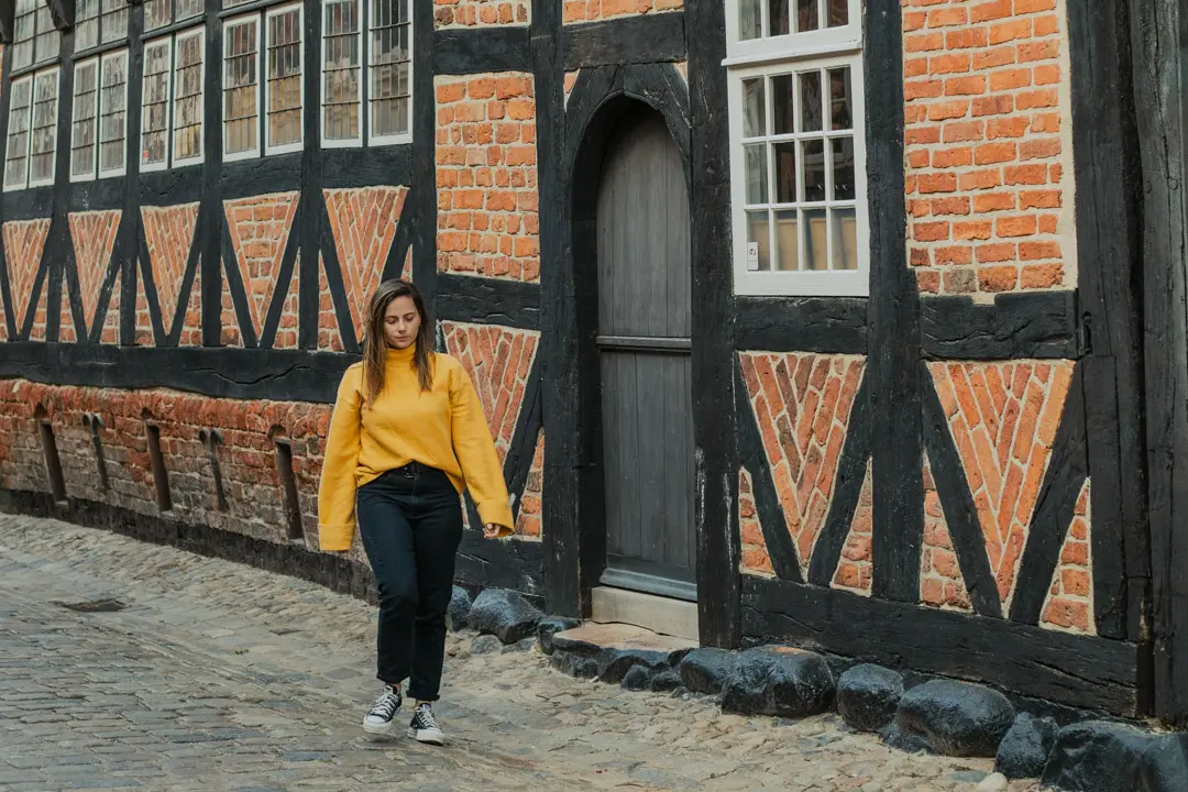 Ribe, a cidade mais antiga da Dinamarca, tem um centro histórico que te faz voltar no tempo (Foto: @flymaniacs)